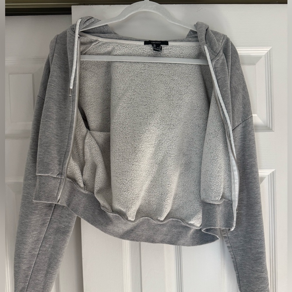 Cropped Gray Zip Up Hoodie